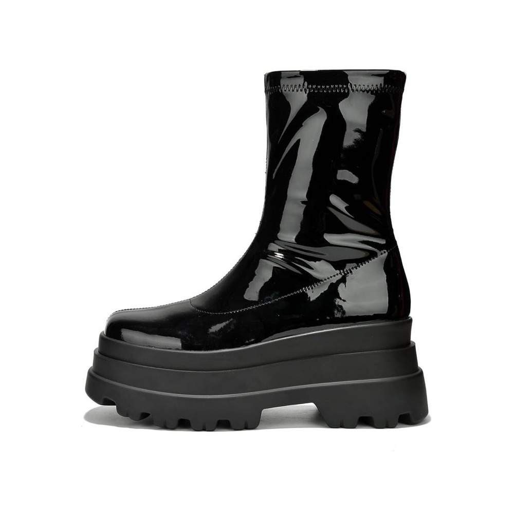 *NEW* 3" Platform Women's Size 9 Cape Robbin Combat Shiny Pull On Boots Black